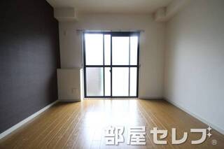 明るいお部屋です。