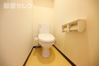 ゆったりバスルームです
