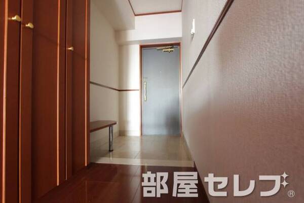 玄関口。