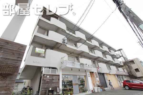 堂々とした外観です。
