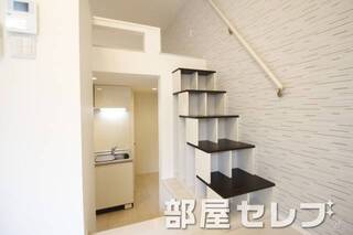 階段収納。