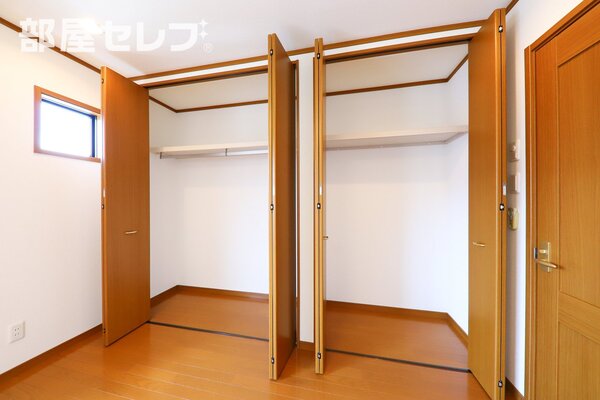 クローゼット。