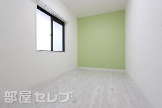 もう一つお部屋がありますよ。