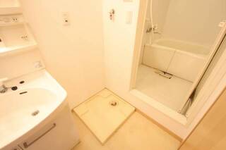 きれいな室内洗濯機置場です。イメージ写真