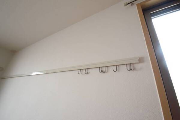 次の日の洋服が掛けられます。イメージ写真