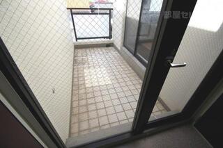 ルーフバルコニーで家庭菜園などはいかがですか。