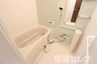 ※203号室の写真を流用しています。