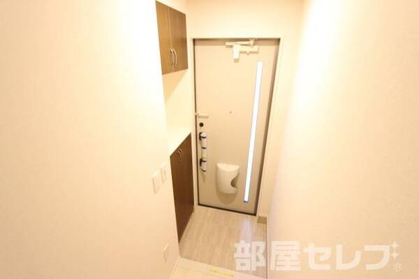 ※203号室の写真を流用しています。