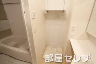 室内洗濯機置場あります。