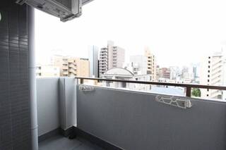 バルコニーからの見晴らしも良し