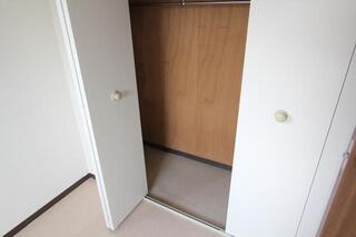 たくさんのお洋服も収納できます。