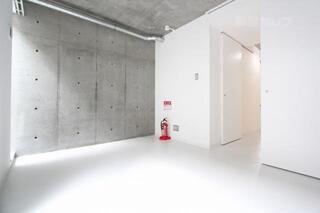 2Fの洋室7帖の居室です。