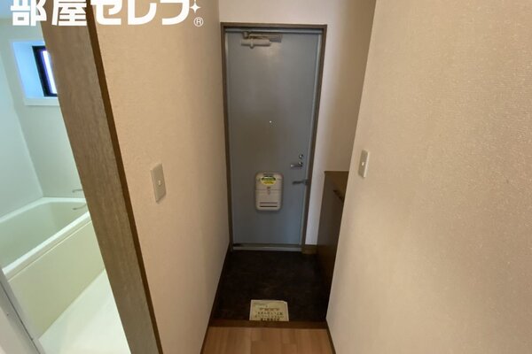 102号室撮影。