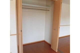 収納はクローゼットタイプ