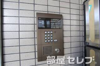 オートロックで安心。