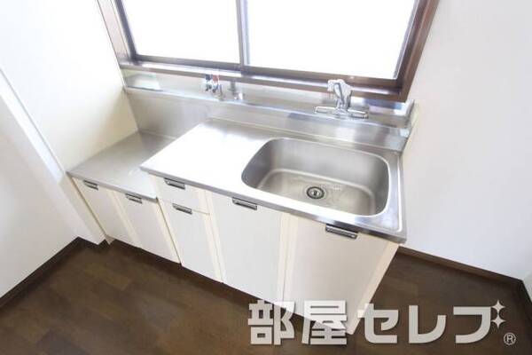 コンロ置けるキッチン。