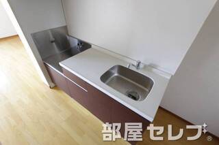 段落ちキッチン。イメージ写真