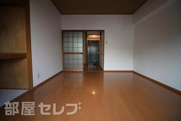 快適なお部屋ですよ。