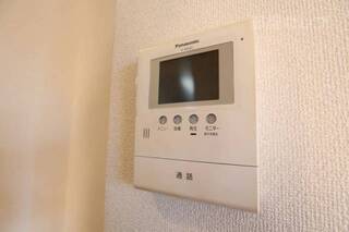 ※303号室の写真を参照しています