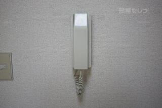 下駄箱あります。