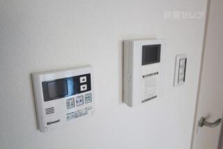 テレビモニターフォンで来客時も確認できます。
