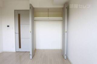 809号室内装写真参照
