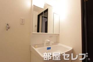 洗髪洗面化粧台。