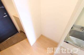 ※305号室の写真の為、実際とは内装が異なる場合がございます。