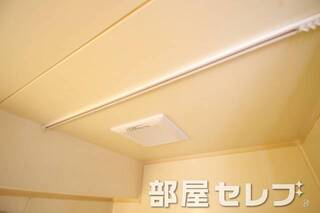 浴室用カーテン付けれます。