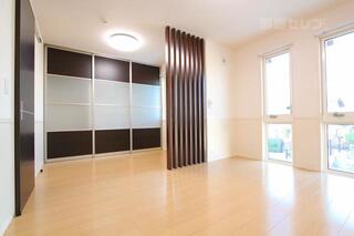 広々9帖のお部屋です。