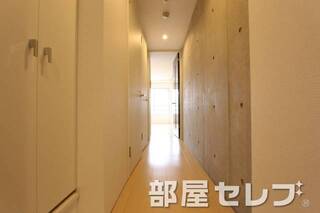 玄関見てもキレイですね。