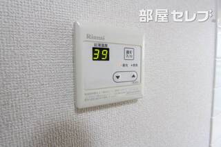 102の写真です。