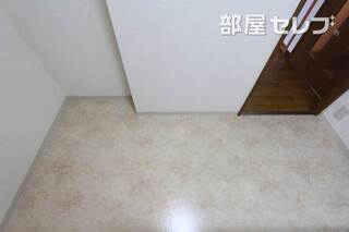 102の写真です。