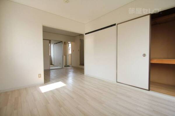 C棟 201号室の写真です。