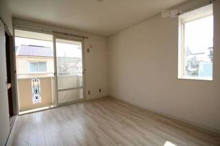 C棟 201号室の写真です。