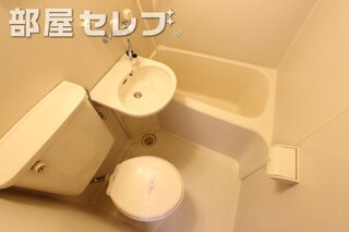 コンパクトサイズのキッチンです。