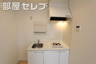 ガラス張りの浴室もオシャレです　イメージ写真
