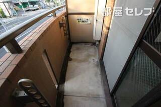 ３０５号室