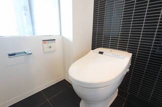 ウォシュレットつきのトイレです