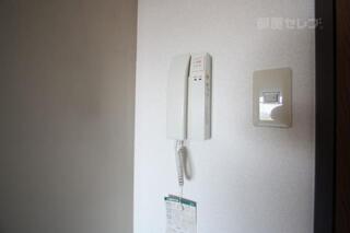 ドアフォンもついています。