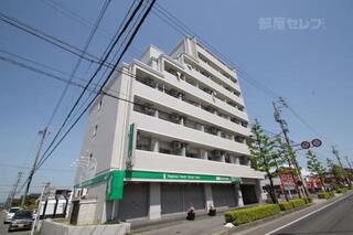 どっしりとした外観です。