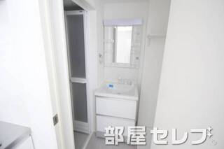 洗髪洗面化粧台。
