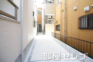 自転車スペースがあるところへ。