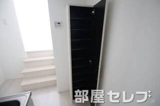 シューズボックス。