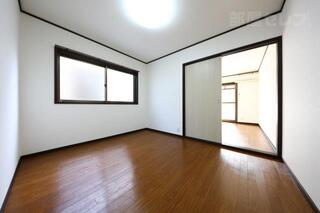 反転タイプのお部屋の写真です。