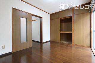 反転タイプのお部屋の写真です。