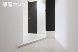 玄関から見た景色です。