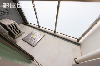 広いバルコニーです。