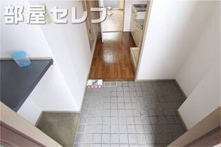 玄関からの見た目です。