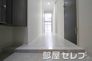 収納力のあるシューズクローゼット。